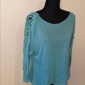 Nordstrom lush 3/4 sleeve top